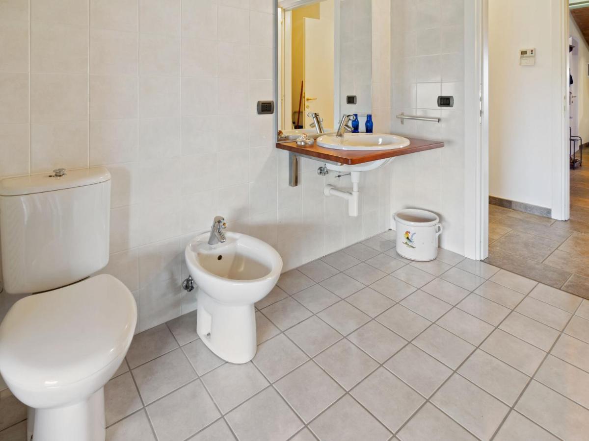 Belvilla By Oyo Secluded Apartment With Balcony Romagnano Sesia Exterior foto
