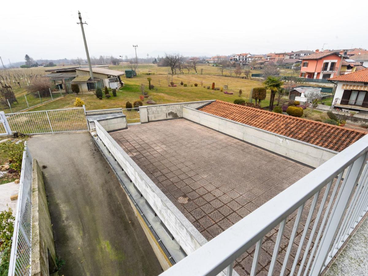 Belvilla By Oyo Secluded Apartment With Balcony Romagnano Sesia Exterior foto