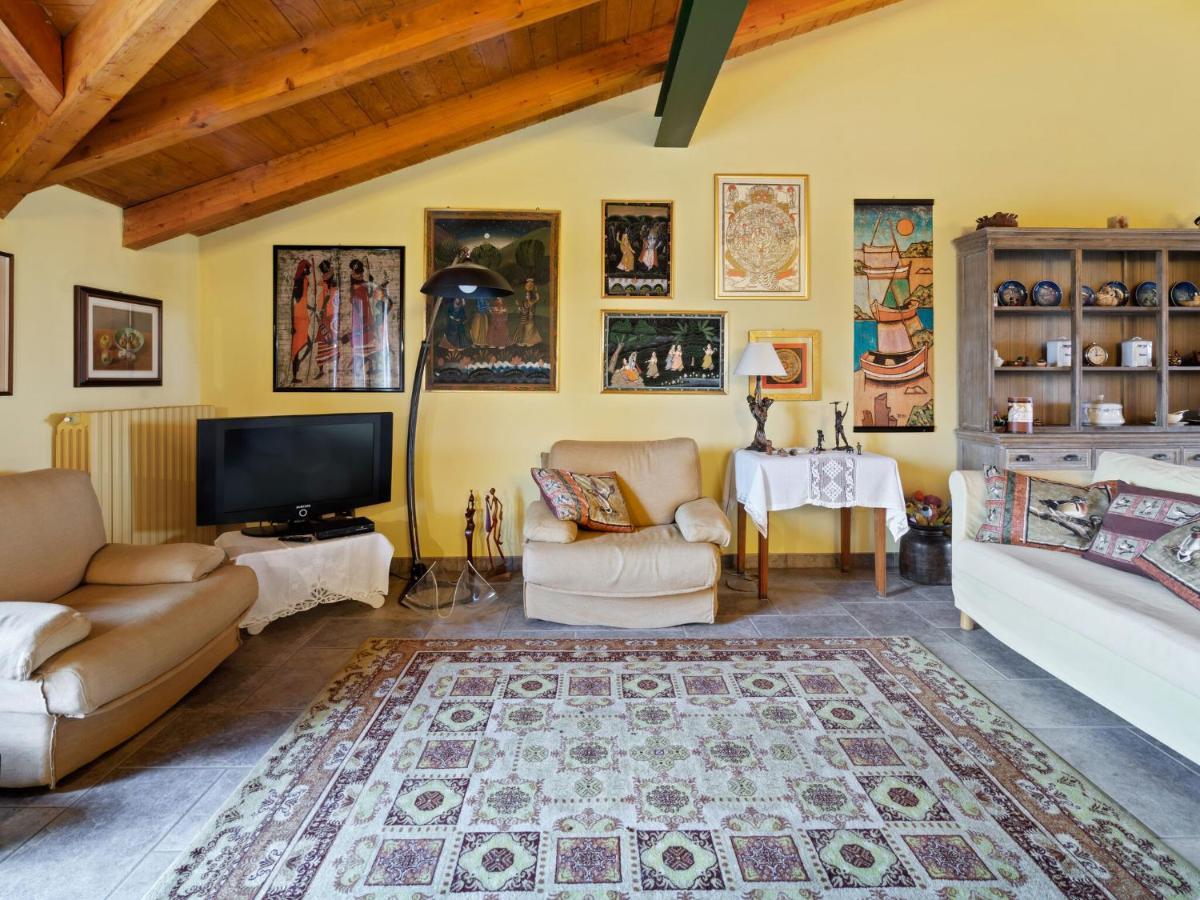 Belvilla By Oyo Secluded Apartment With Balcony Romagnano Sesia Exterior foto